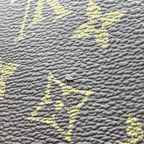 Authentic Louis Vuitton LV Keepall 50! - Picture 14 of 16